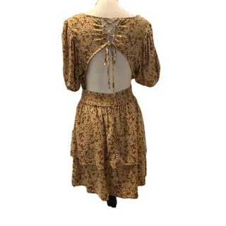 Photo of NWT Wild Fable Yellow Floral Puff Sleeve Open Back Lace Up Tier Skirt Size Large