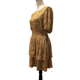 Photo of NWT Wild Fable Yellow Floral Puff Sleeve Open Back Lace Up Tier Skirt Size Large