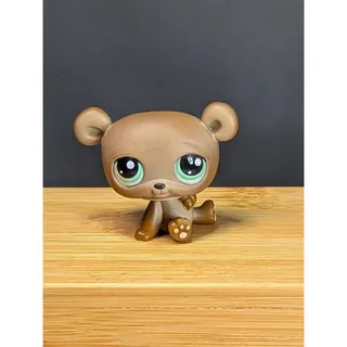 Photo of Littlest Pet Shop LPS Brown Bear Figure #1001 Sitting Green Eyes Hasbro Toy
