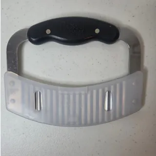 Photo of Pampered Chef Crinkle Cutter 1063 Vegetable Fruit Cheese Wavy Cutter&Cover Large