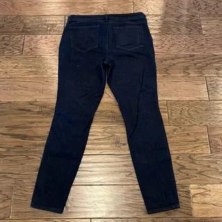 Photo of NYDJ Ami-Skinny LiftXTuck Technology Size 8
