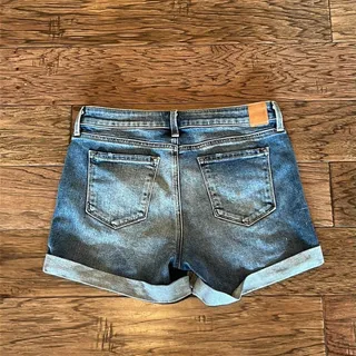 Photo of Level 99 4” Inseam High Rise Cuffed Shorts Size 29