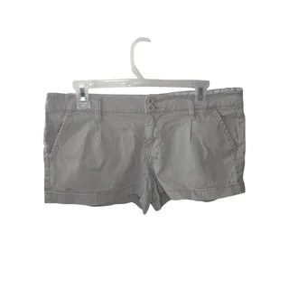 Photo of Arizona Jean Company Women's Size Nine Khaki Shorts
