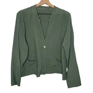 Photo of CUTLOOSE USA Women's XL Lightweight Rayon Gauzy Button Boxy Blazer Sage Green