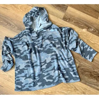 Photo of Copied - Gaze Camo Hooded Long Sleeved Pullover Womens Size L