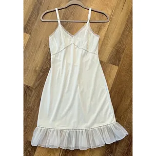 Photo of Vintage Women’s Form Fit Rogers Slip Size 32 White, 10-12, Short Made in USA EUC