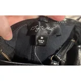 Listing Photo Thumb #3