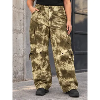 Photo of PrettyLittleThing Plus Camo 9 Pocket Cargo Pants US 14 Khaki Olive NWT