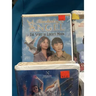 Photo of Family VHS Lot of 7 Snoopy Gulliver Alice Black Beauty Kids Movies Vintage