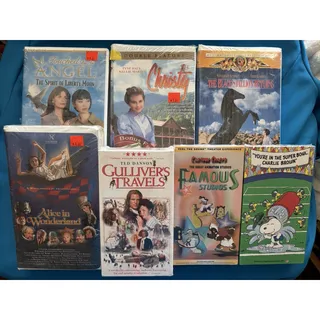 Photo of Family VHS Lot of 7 Snoopy Gulliver Alice Black Beauty Kids Movies Vintage