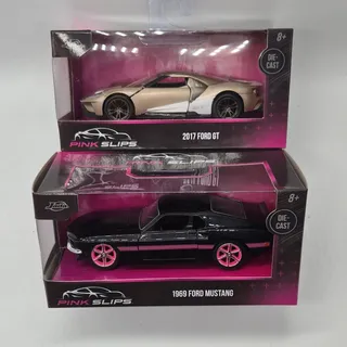 Photo of LOT of Jada Toys Pink Slips Diecast 1969 Black Ford Mustang & 2017 Gold Ford GT