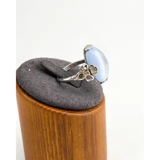 Photo of Vintage Avon Blue Glass Cats Eye Ring Floral Silver Tone Size 6.75