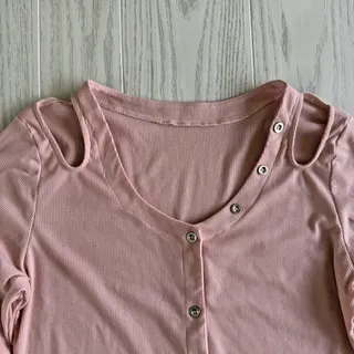 Photo of Peach Pink Ribbed Long Sleeve Cold Shoulder Button-Down Top – Size XL