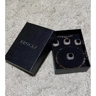 Photo of Jewelry set for women