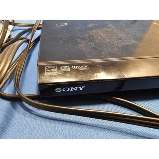 Photo of Sony DVD CD Player Model DVP-SR200P with Remote