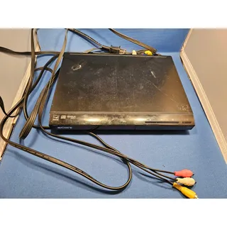 Photo of Sony DVD CD Player Model DVP-SR200P with Remote