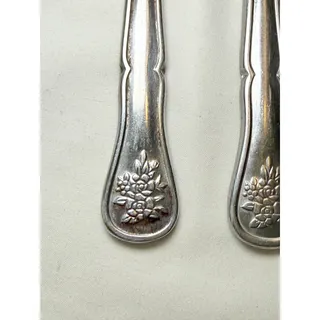 Photo of Pfaltzgraff Tea Rose Stainless Steel Dinner Knives Floral Flatware Set of 3