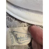 Listing Photo Thumb #4