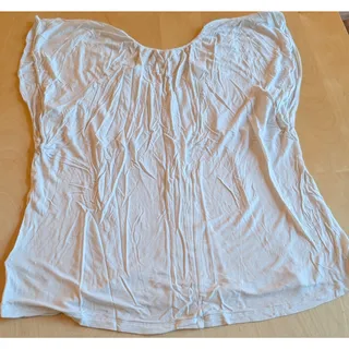 Photo of 🧨Women's Medium Gap Tee