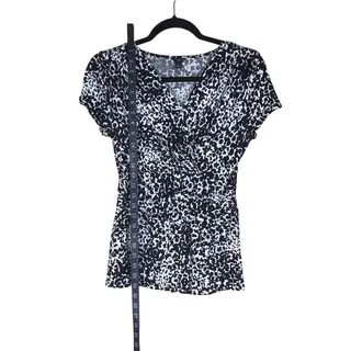 Photo of Ann Taylor Petite Top Women’s SP Black White Animal Print V Neck Stretch Tee