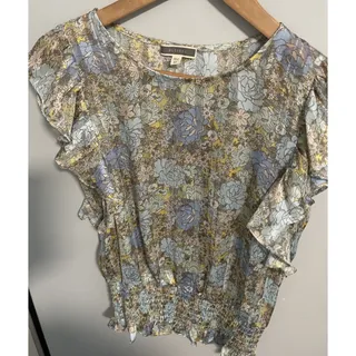 Photo of PLEIONE Floral Smocked Waist Riffle Sleeve Top Women’s X Small Floral Green Blue