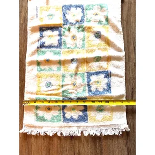 Photo of Canon Vintage MCM 70’s Hand Towel Checkerboard with Flowers
