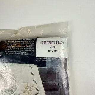 Photo of Cathy Needlecraft Pineapple Hospitality Pillow Kit 7388 NOS 14x14 vintage 
