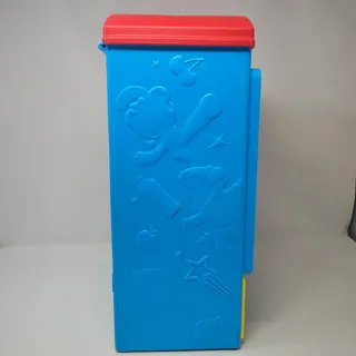 Photo of Ryans world vending machine