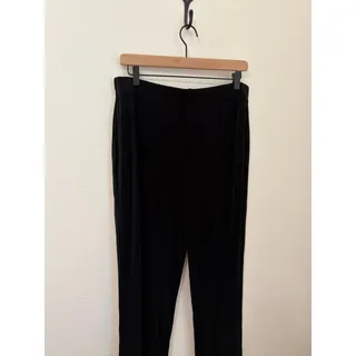 Photo of Chicos Travelers Size 2 US Large Black Pants Slinky Stretch Casual Trousers
