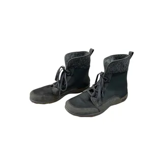 Photo of Chaco Barbary Boots Women’s Size 11 Leather Wool Waterproof Hiking Outdoor Black