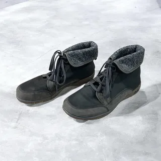 Photo of Chaco Barbary Boots Women’s Size 11 Leather Wool Waterproof Hiking Outdoor Black
