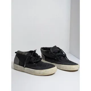 Photo of Old Navy Boys Size 2 Black Grey Herringbone Mid Top Canvas Sneakers Shoes