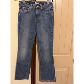 Photo of Levi's Women's Blue Jeans, Size 4S , 315