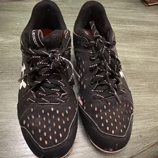 Photo of Under Armour Leadoff Kid’s 4 Youth Cleats Black/white