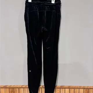 Photo of Lululemon Ready to Crush Velour Joggers - Black - Size 4