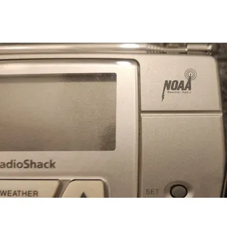 Photo of Radio Shack Desktop Weatheradio Alert System LCD Clock Weather Radio Tested