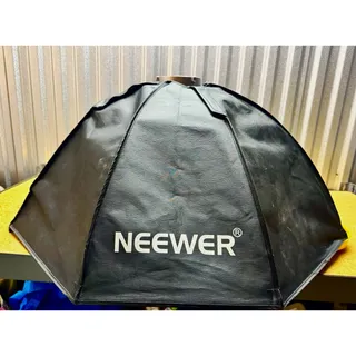 Photo of Neewer Octagon Softbox Light Modifier w/ Diffuser, Black/Silver/White