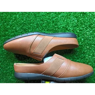 Photo of Comfortview The Sarah Slip On Mule - Cognac Faux-Leather 9W