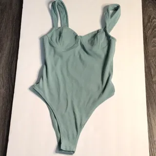 Photo of SHEIN Green Ribbed Tank Bodysuit XS Basics Classic Bodycon Casual Classic Pastel