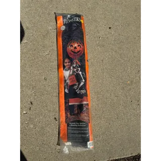 Photo of rare vintage 1996 Santa's Best “Fun-Stiks" Spooky Halloween Yard Decoration