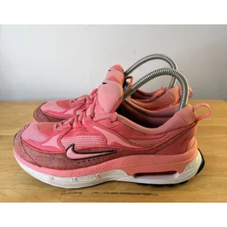 Photo of Nike Air Max Bliss LX Women's suede sneakers Pink Sea Coral Size 8.5 DZ6754-800