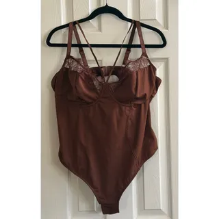 Photo of SHAPELLX Lace Bodysuit Shapewear Brown 3XL Plunge Lace Trim Bodysuit