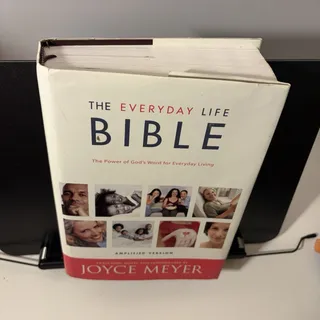 Photo of Everyday Life Bible Joyce Meyer 2006 First Edition Hardcover Amplified Version