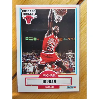 Photo of Michael Jordan 1990-1991 Fleer #26 - Chicago Bulls - NBA - yellow dot on front