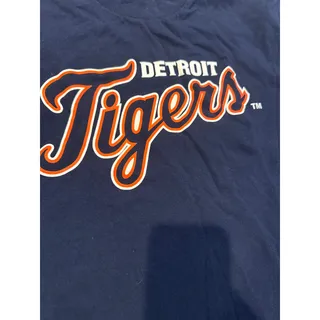 Photo of Official Vintage Detroit Tigers T-Shirt Navy Blue Men's Size Large/Extra Large pre-loved