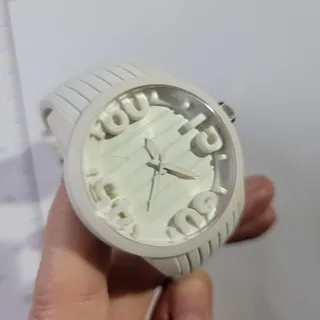 Photo of Vintage Levi's LT10807 Mens Watch White Dial 45mm White Case Silicone Quartz