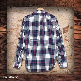 Photo of J. Crew Men's Medium Plaid Button-Down Shirt Long Sleeved 100% Cotton