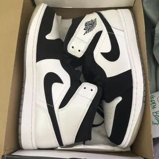 Photo of Size 11.5 - Jordan 1 Mid SE Diamond Shorts