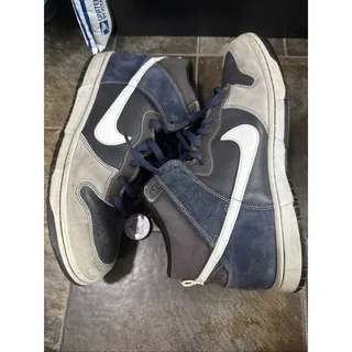 Photo of Size 13 - Nike Dunk Pro SB High Un-Futuras