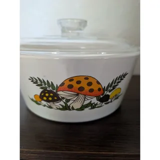 Photo of Vintage 70's Corning Ware Merry Mushroom Baking Dish w/ Glass Dimpled Lid 2 Qt.